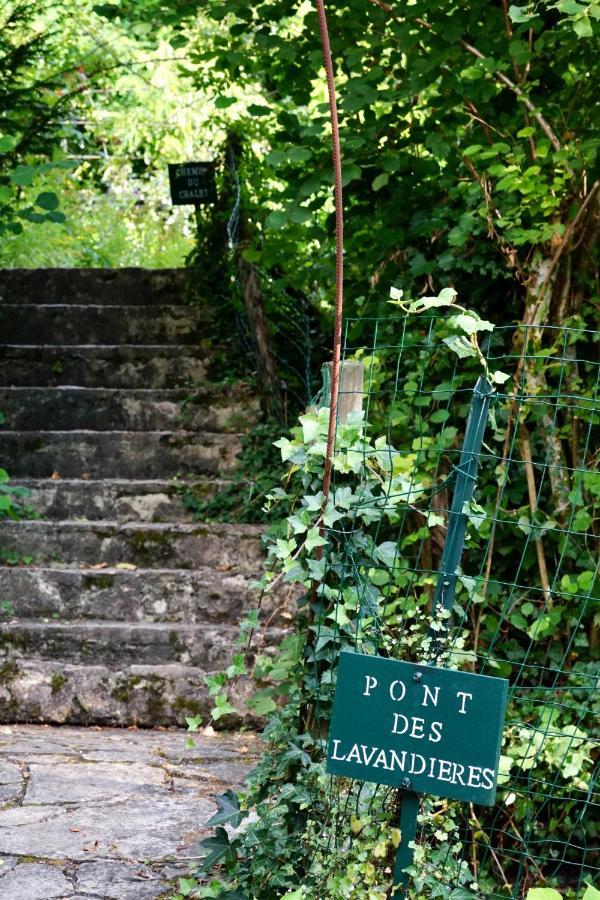 Le Moulin De La Planche Bed & Breakfast Cerelles Exterior photo