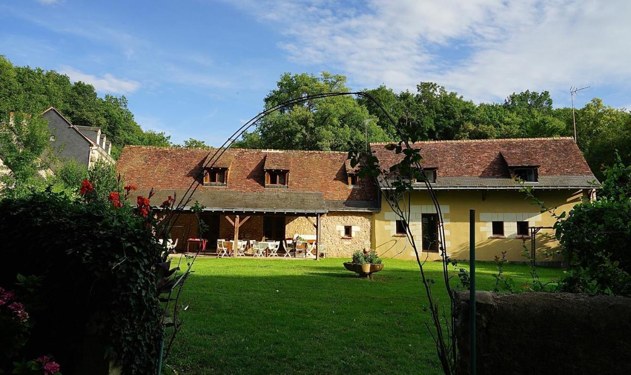 Le Moulin De La Planche Bed & Breakfast Cerelles Exterior photo