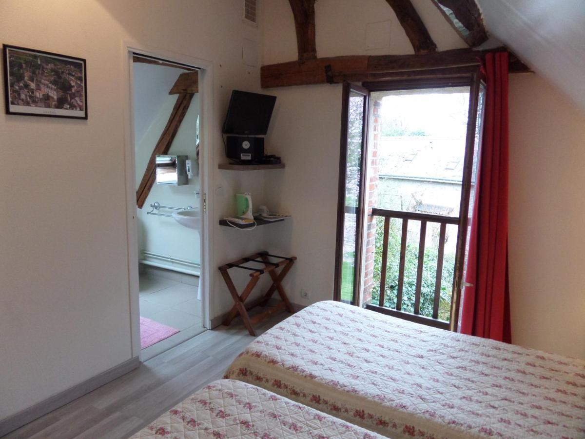Le Moulin De La Planche Bed & Breakfast Cerelles Exterior photo